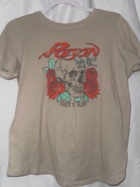 Poison Rock 'n' Roll Skull Tee - tan with Red Roses